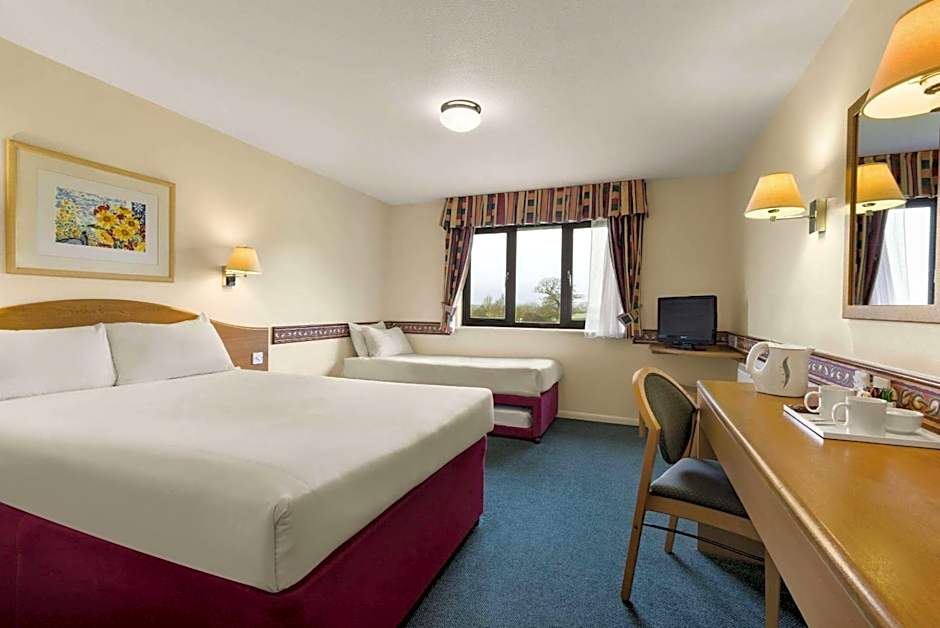 Days Inn Michaelwood M5