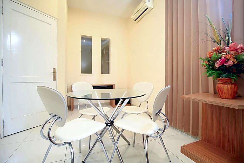 Capital O 175 K-60 Residence