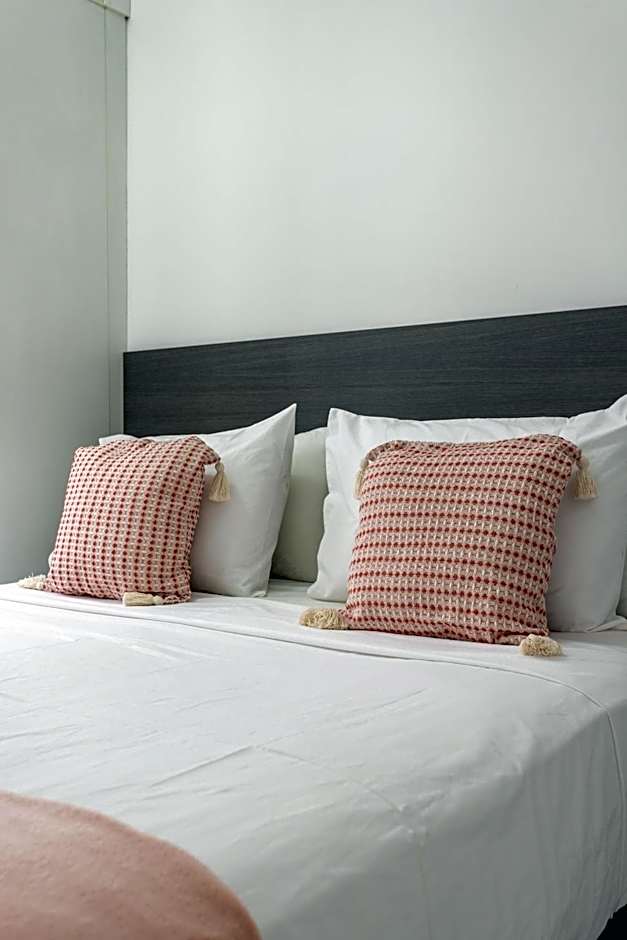 Charme em Copa - Quartos confortáveis - BR401 Z4