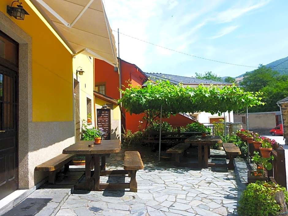 Hotel Rural La Pista