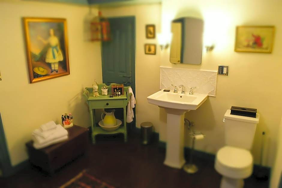 Daniels House Inn