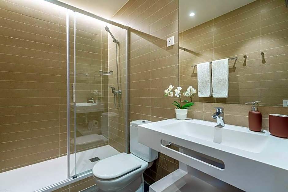 Fisa Rentals Ramblas Apartments