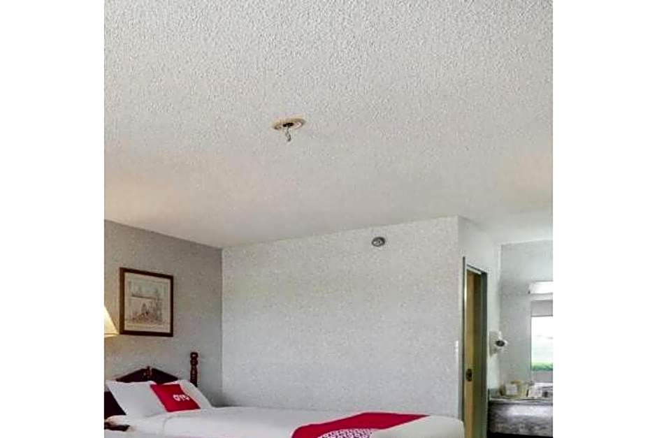 Lonestar Inn & Suites, Erick OK - Hwy 40 BY OYO