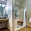 Maine Evergreen Hotel, Ascend Hotel Collection