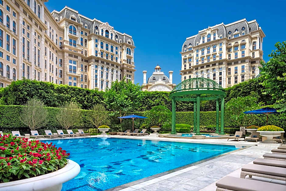 Grand Lisboa Palace Macau