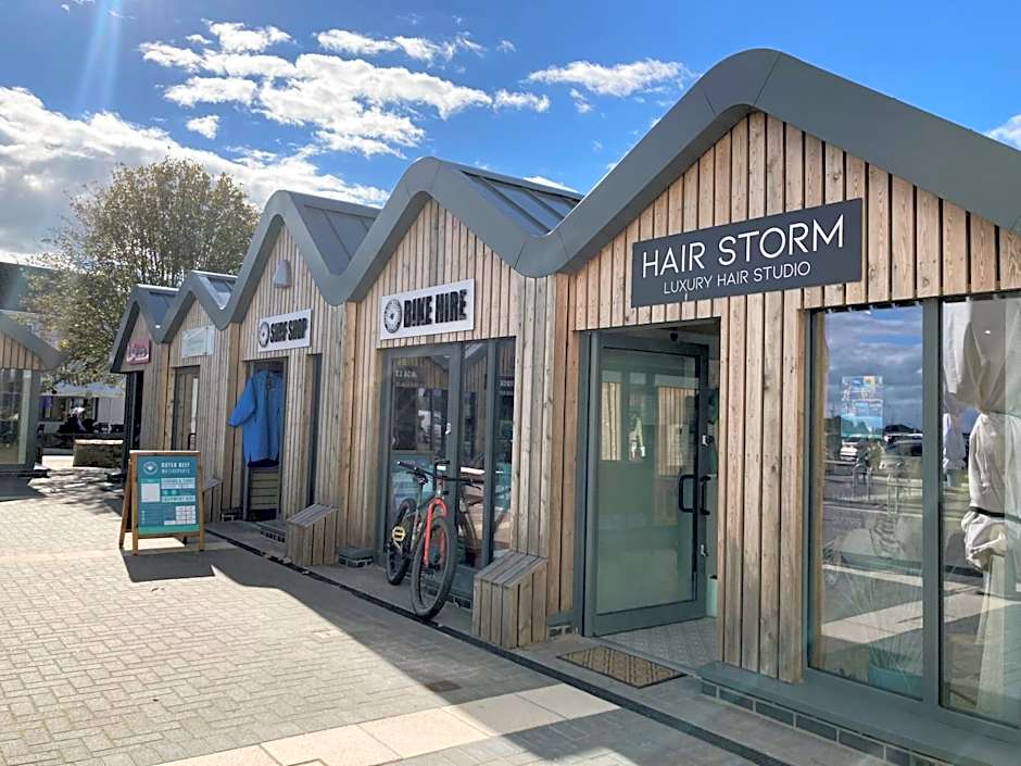 Harbour Stays - The Marine Centre, Saundersfoot Harbour, SA69 9HE