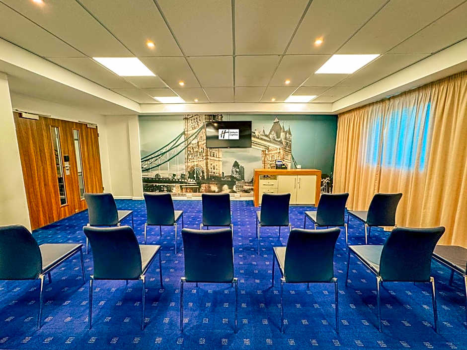 Holiday Inn Express London Stratford By IHG