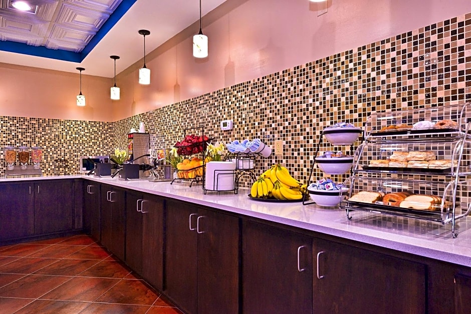 Best Western Plus Savannah Airport Inn and Suites