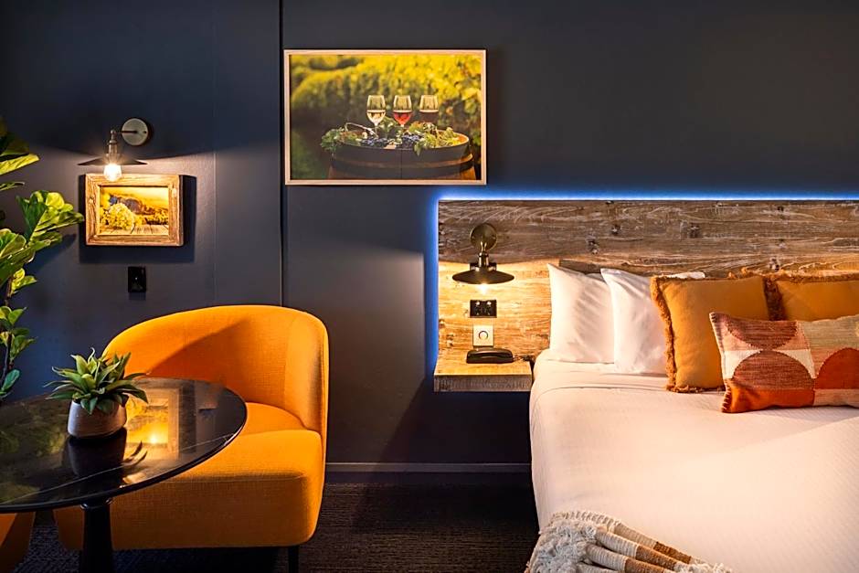 Ibis Styles Orange Hotel