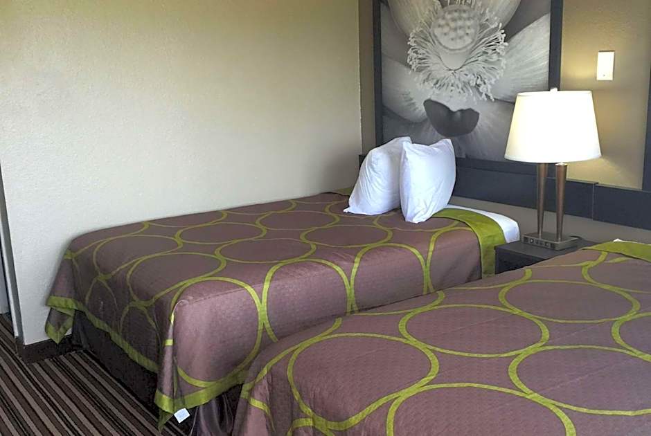 Super 8 by Wyndham Florence