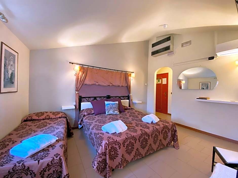 HOTEL RINASCIMENTO