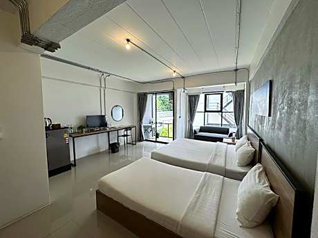 Deluxe Room with King Bed and Single Bed