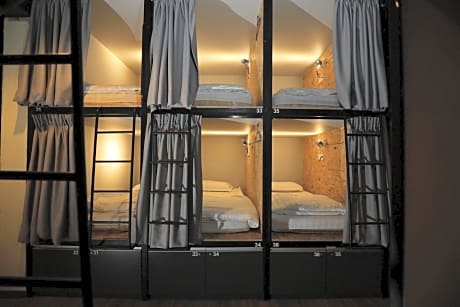 Sleepbox Hotel