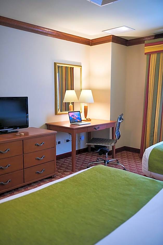 Photo 1 of 3 of Standard Suite