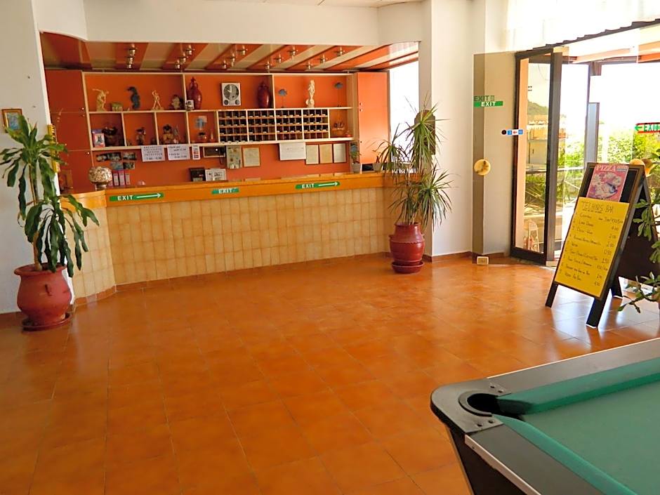 Telhinis Hotel & Apartments