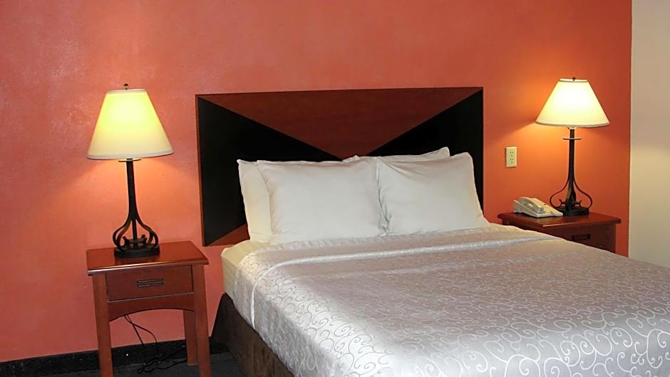 SureStay Hotel by Best Western Greenville