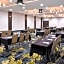 Holiday Inn Hotel & Suites Farmingtom Hills - Detriot NW