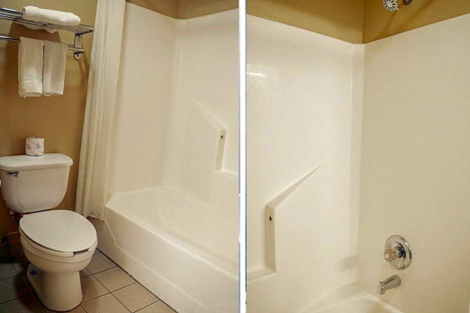 Capital O Fairway Inn - Baytown La Porte TX