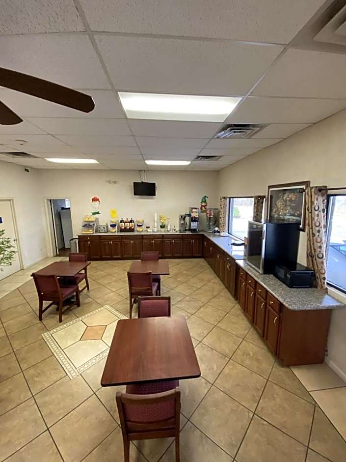 Days Inn by Wyndham Huntington