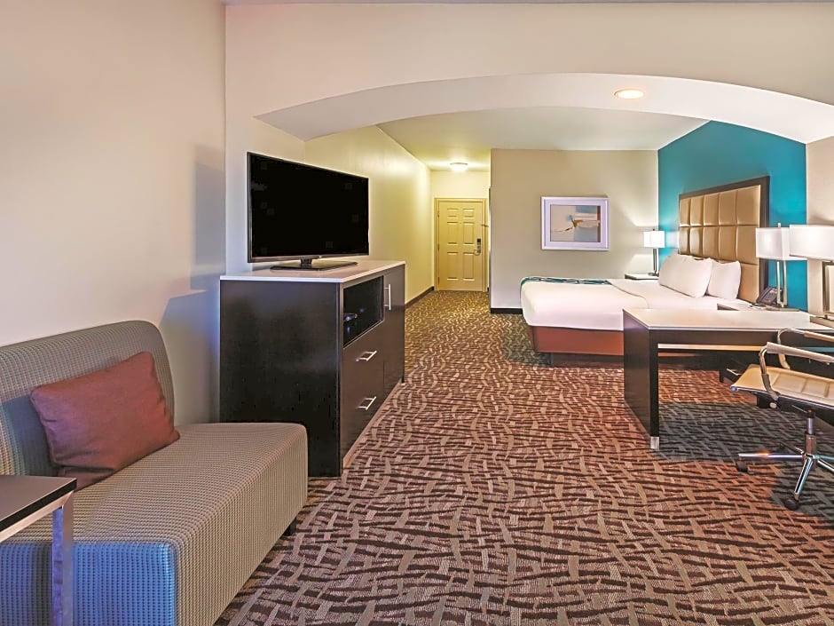 La Quinta Inn & Suites by Wyndham Paris