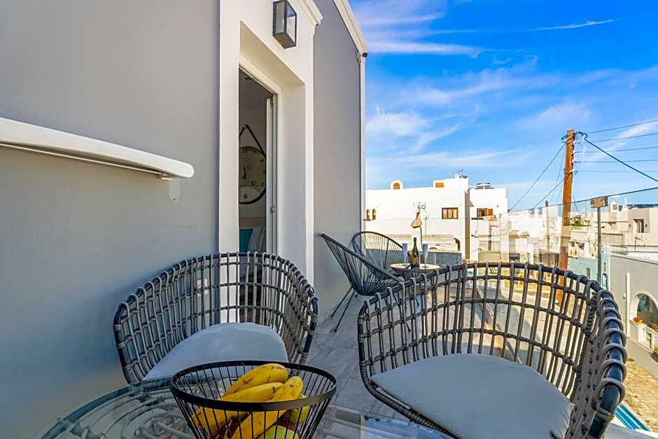 Oasis Suites Fira