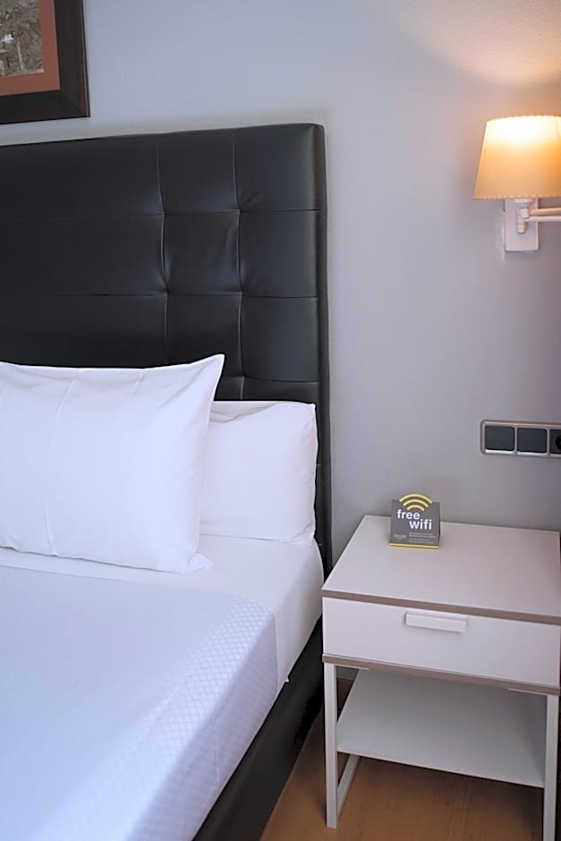 Hotel Sercotel Tres Luces