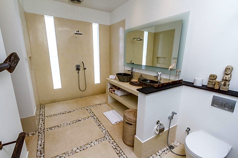 Villa Juna - Beautiful 3 Bedroom in Seminyak