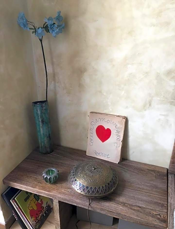 Great and light private room in the heart of Nice