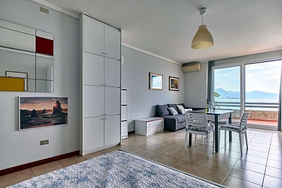 Lydie apt. exclusive holigarda