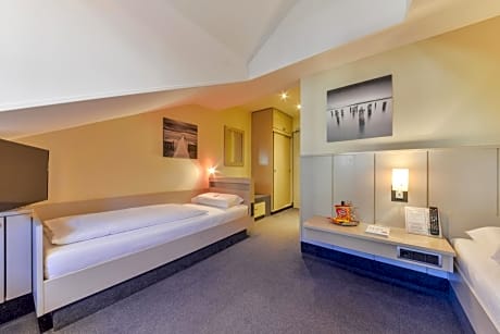 Junior Twin Room
