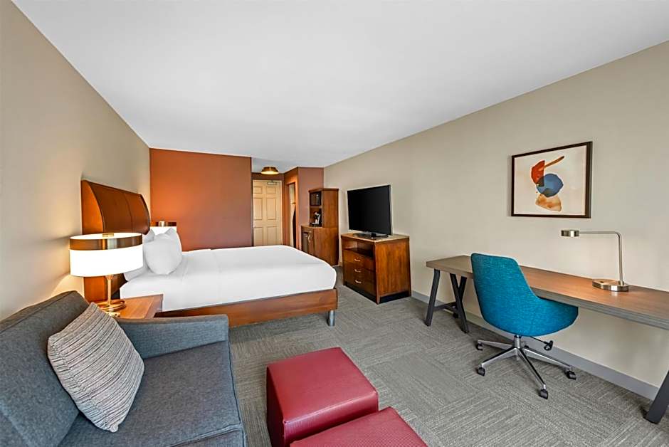 Hilton Garden Inn Overland Park
