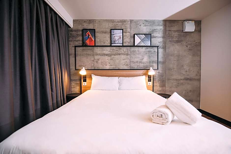 Ibis Belfast City Centre