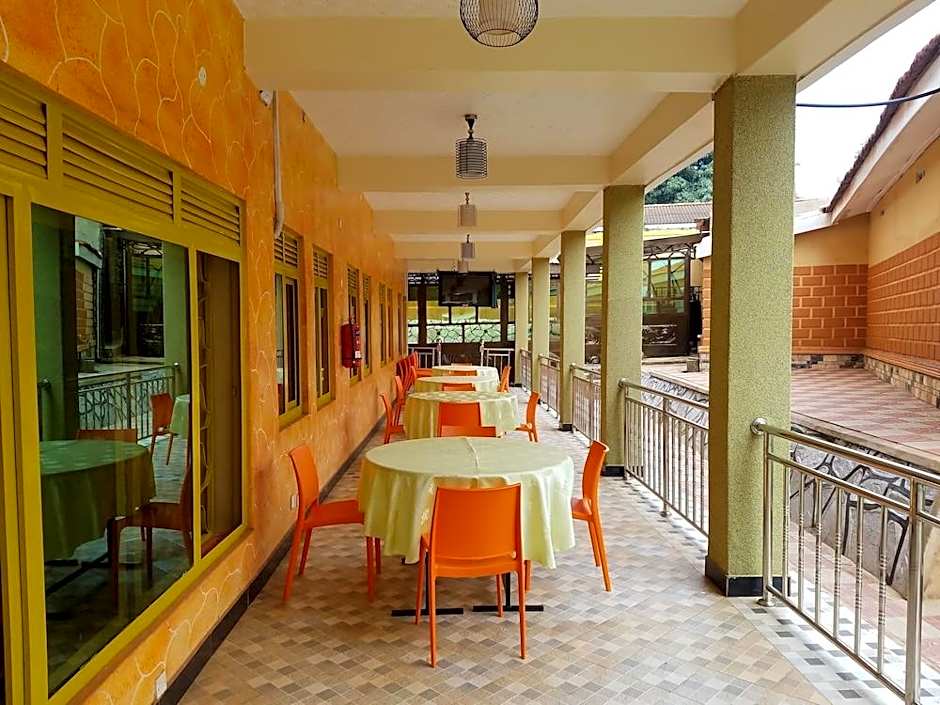 Sibyangu Standard Hotel