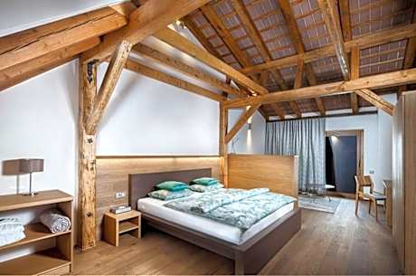 King Room with Garden View