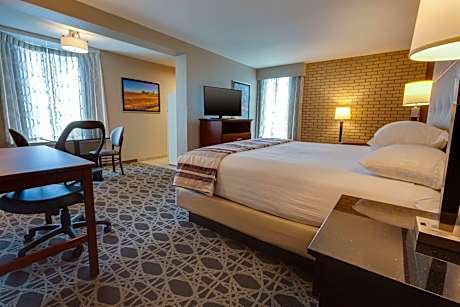 Superior King Room with Kitchen