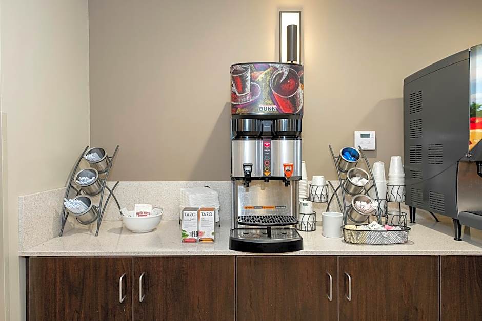 Red Roof PLUS+ Tuscaloosa - University