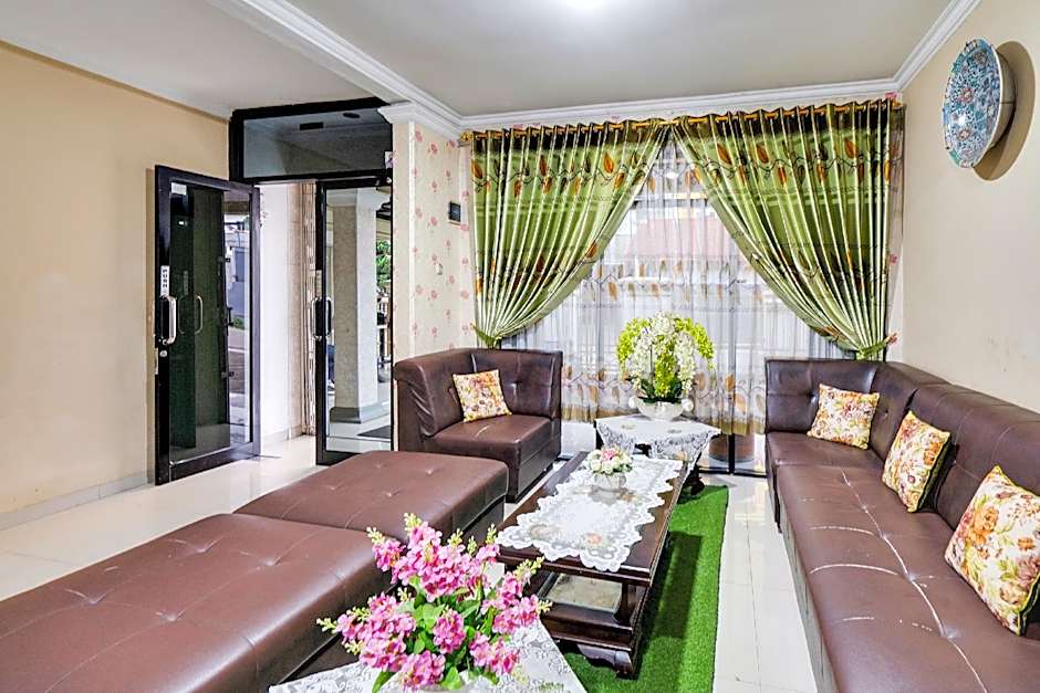 OYO Life 91994 Sawerigading Jatinangor Syariah