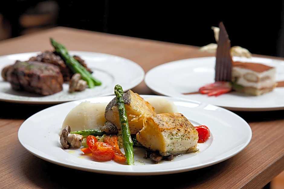 NH Curitiba The Five