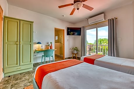 Standard twin with balcony