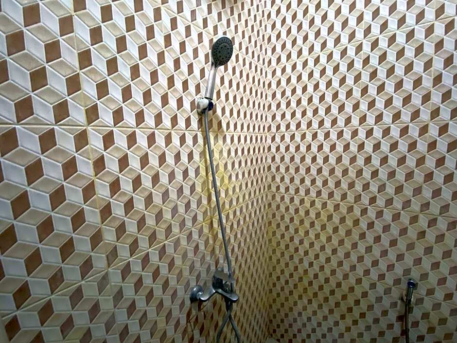 Griya RW Family Guest House Redpartner