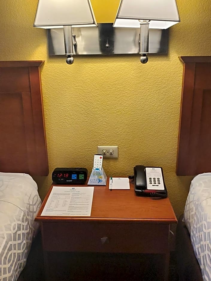 SureStay Hotel by Best Western East Brunswick