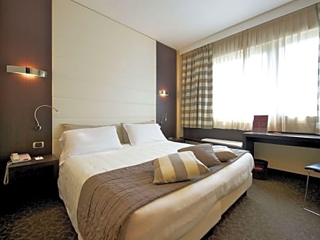 Superior Room with a double bed