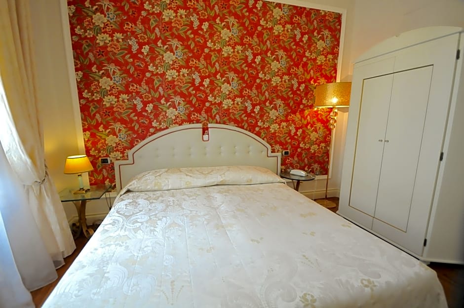 c-hotels De Rose Palace