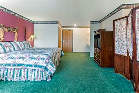 King Studio Suite - Non-Smoking