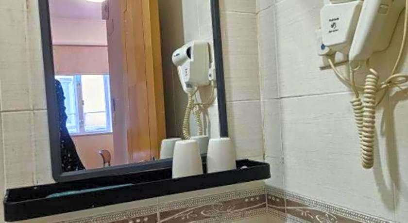 Man Va Hotel