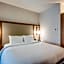 Holiday Inn Express & Suites Platteville By IHG