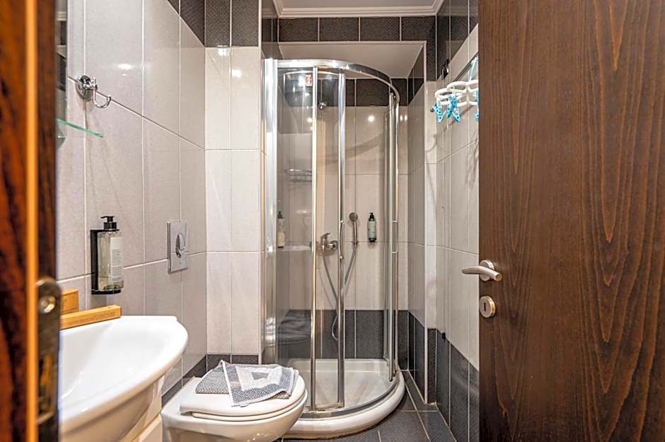 Sonia Hotel & Suites - Adults Only