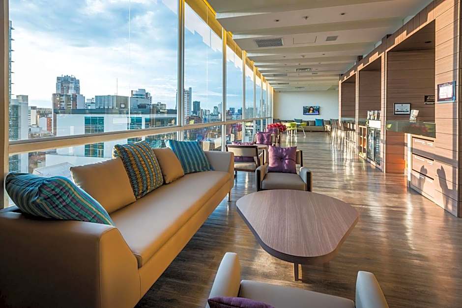 Hampton By Hilton Bucaramanga