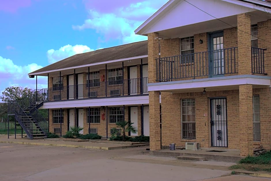 Somerville Inn and Suites