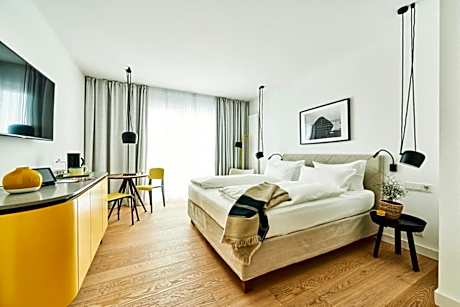 Deluxe Double Room with Terrace